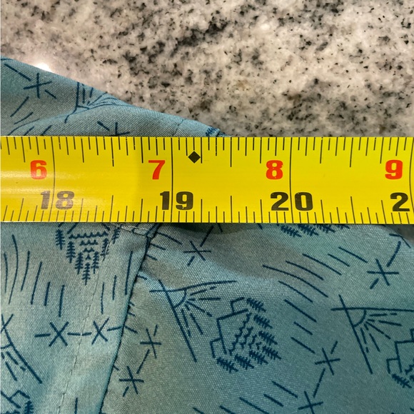 Mountains & Isles | Large | Moisture Wicking | Casual Button Down - Picture 4 of 15